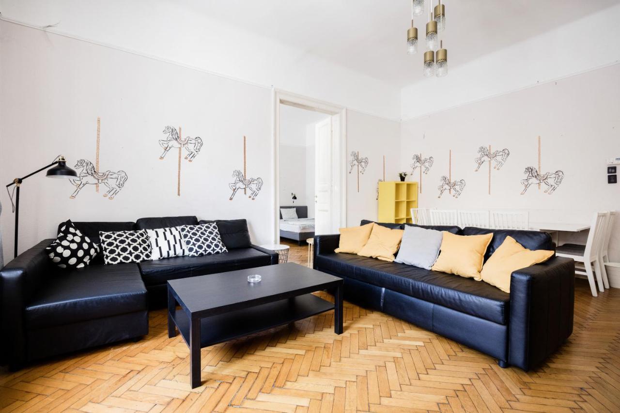 Downtown Circus Apartment บูดาเปสต์ ภายนอก รูปภาพ