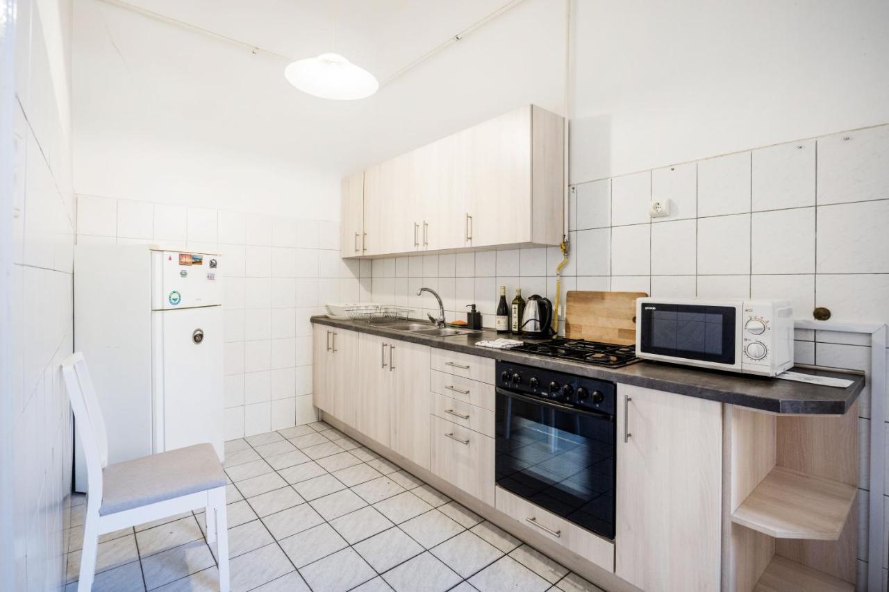Downtown Circus Apartment บูดาเปสต์ ภายนอก รูปภาพ
