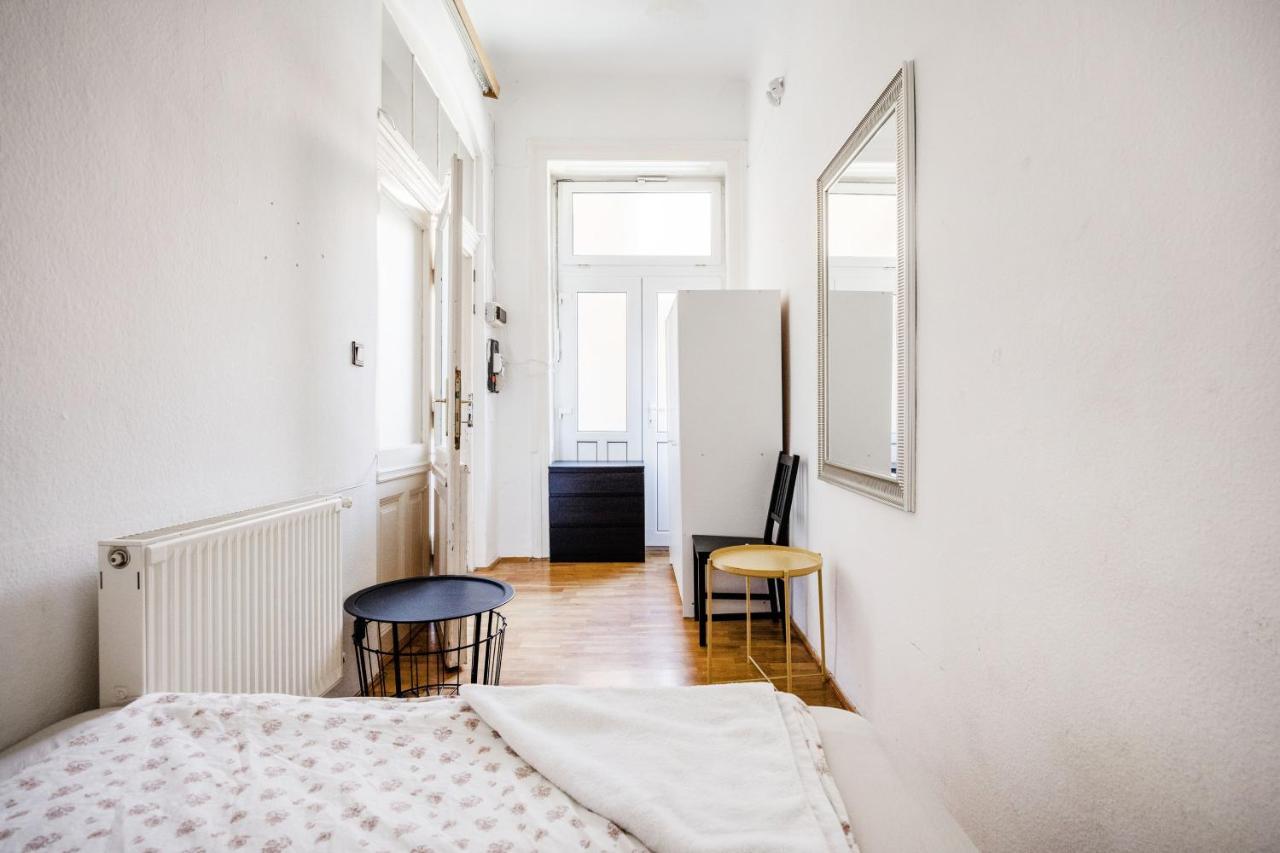 Downtown Circus Apartment บูดาเปสต์ ภายนอก รูปภาพ