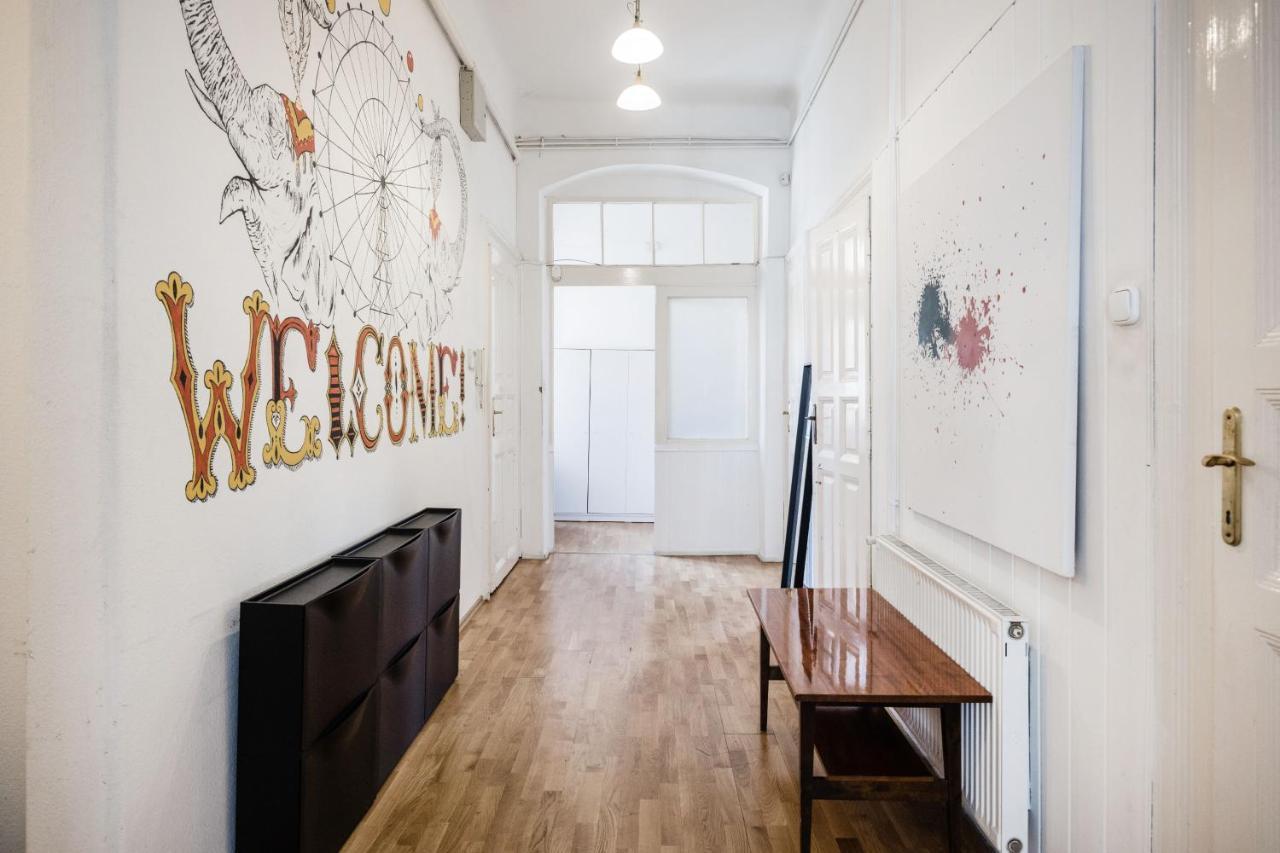 Downtown Circus Apartment บูดาเปสต์ ภายนอก รูปภาพ