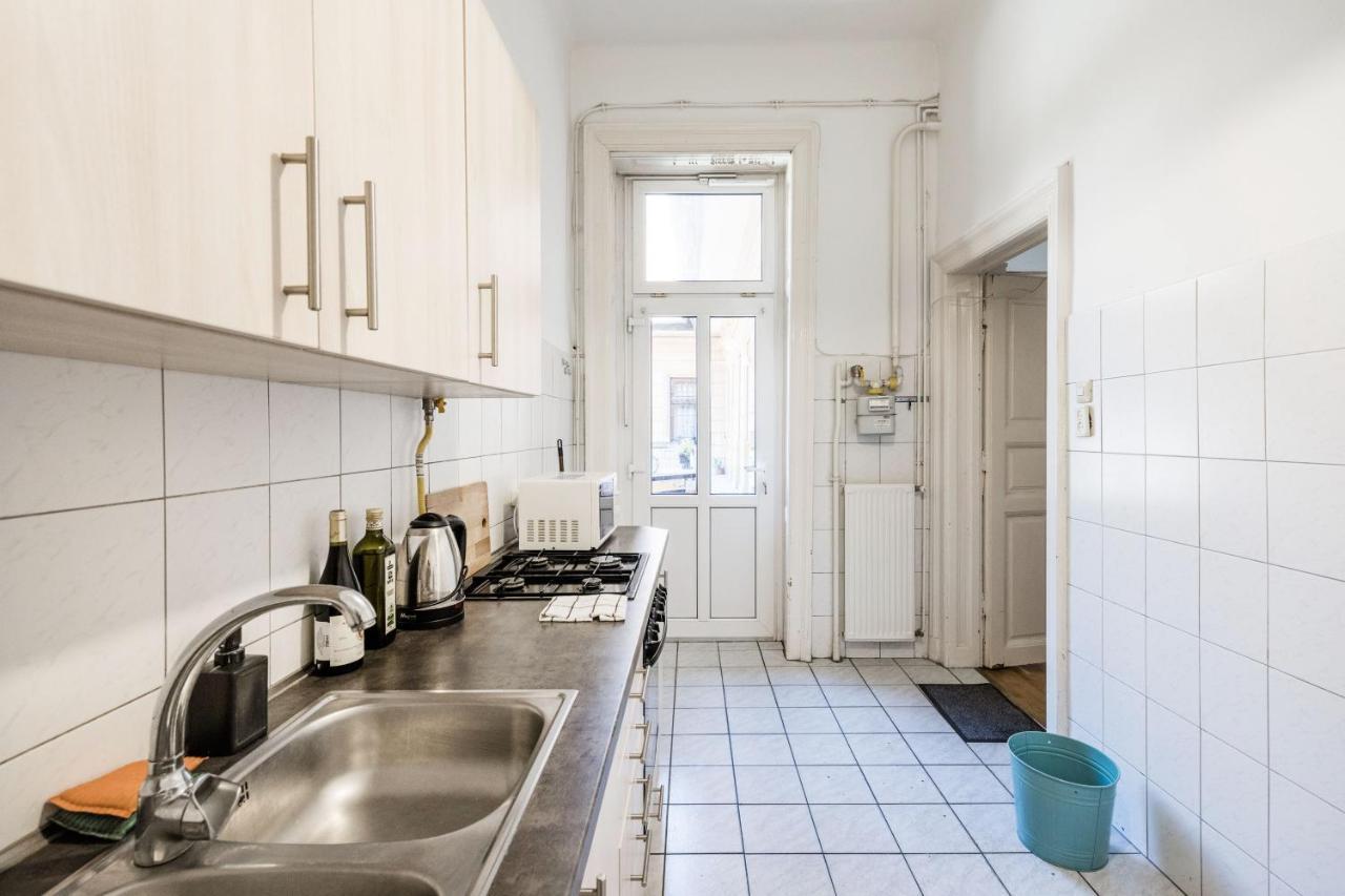 Downtown Circus Apartment บูดาเปสต์ ภายนอก รูปภาพ